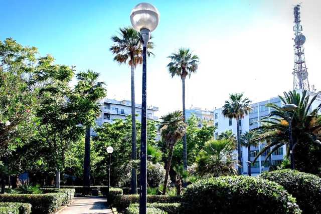 Palazzi signorili, rigogliosi giardini e vista sull'Adriatico: � l'ambita "zona della Rai" di Bari 